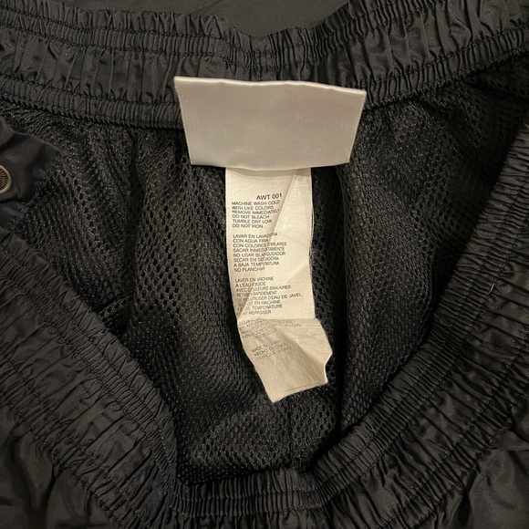 Adidas Black Sweatpants for Active Comfort - Picture 3 of 9